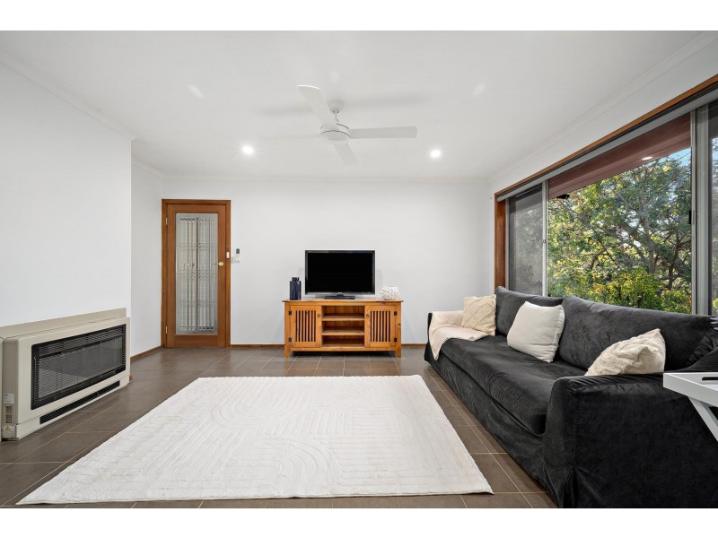 5 Coutie Place, Macgregor ACT 2615