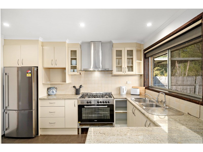 5 Coutie Place, Macgregor ACT 2615