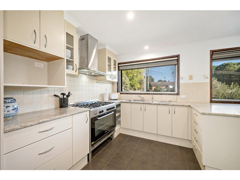 5 Coutie Place, Macgregor ACT 2615