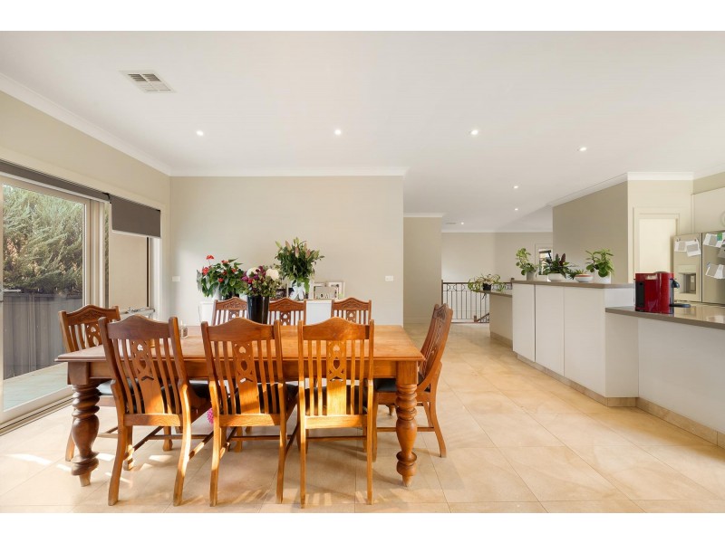 59 Halloran Drive, Jerrabomberra NSW 2619
