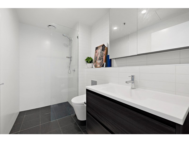 1328/15 Bowes Street, Phillip ACT 2606