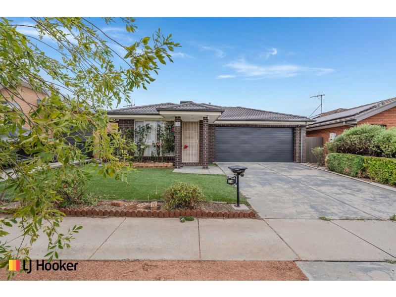 34 Hilda Kincaid Crescent, Macgregor ACT 2615