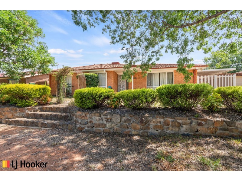 29 Kadina Crescent, Isabella Plains ACT 2905