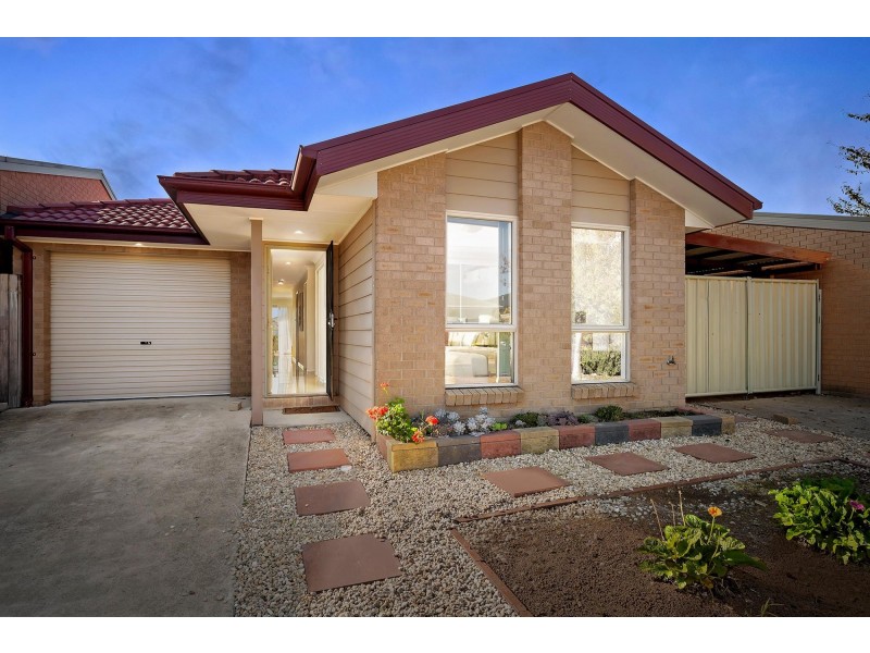 10 Stang Place, Macgregor ACT 2615