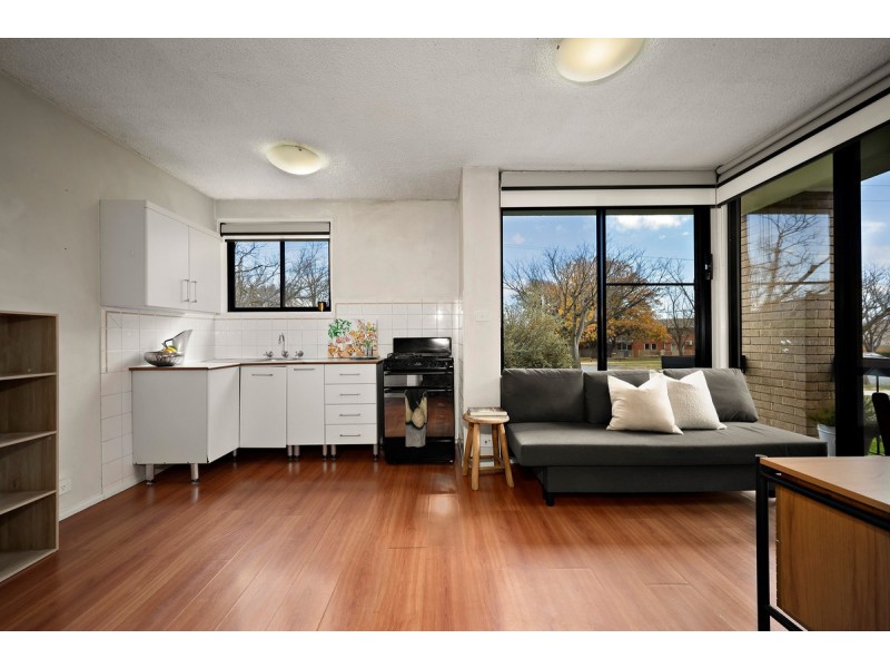2A/111 Knox Street, Watson ACT 2602