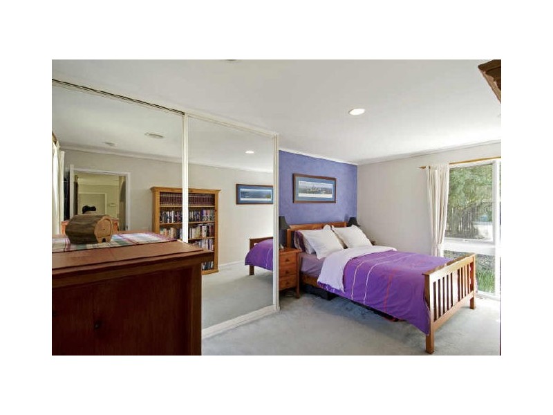 12 Moulder Court, Charnwood ACT 2615