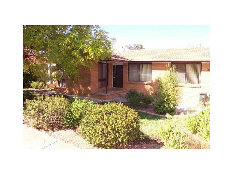 13 Fornax Street, Giralang ACT 2617