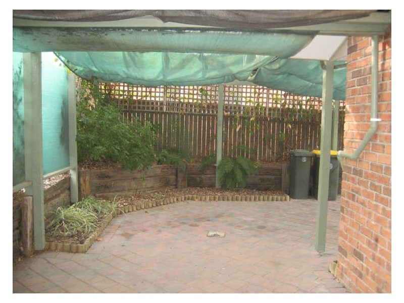 6 Leonard Close, Dunlop ACT 2615