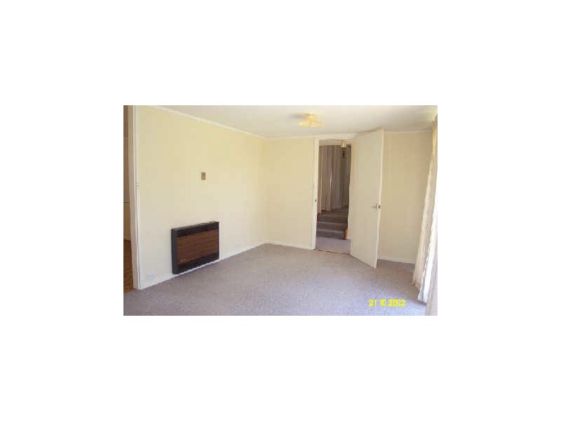 6 Lawrence Close, Macgregor ACT 2615