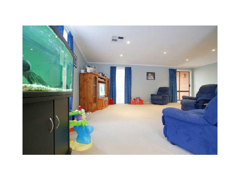 35 McDougall Street, Charnwood ACT 2615