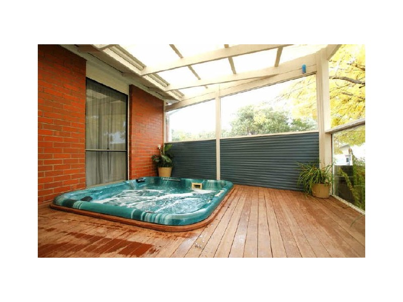 35 McDougall Street, Charnwood ACT 2615