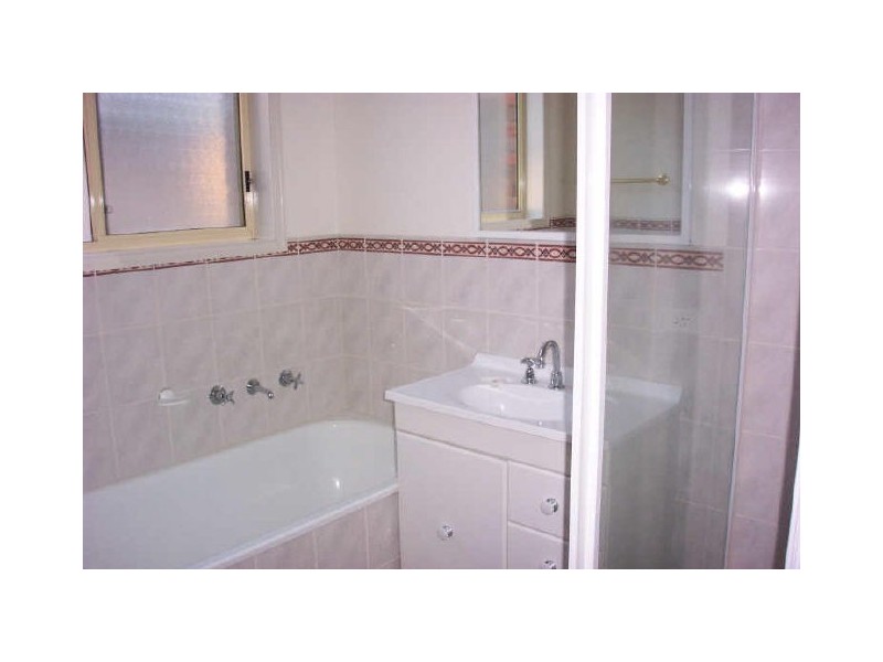 13/74 Britten Jones Drive, Holt ACT 2615