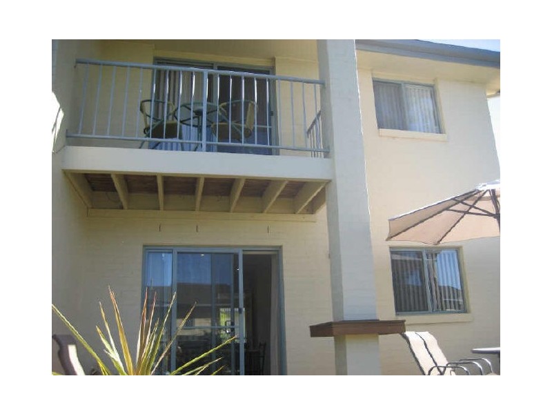 38/131 Britten Jones Drive, Holt ACT 2615