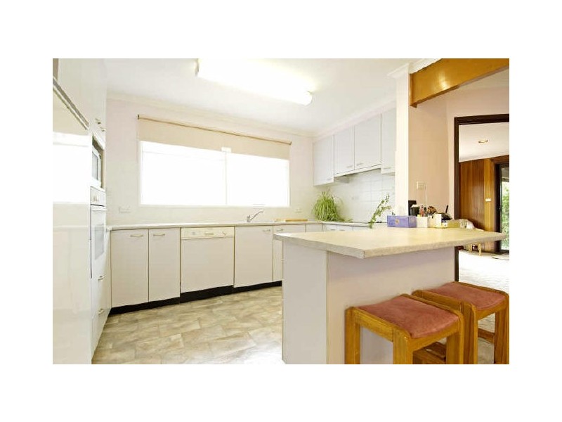 11 Cumpston Place, Macgregor ACT 2615