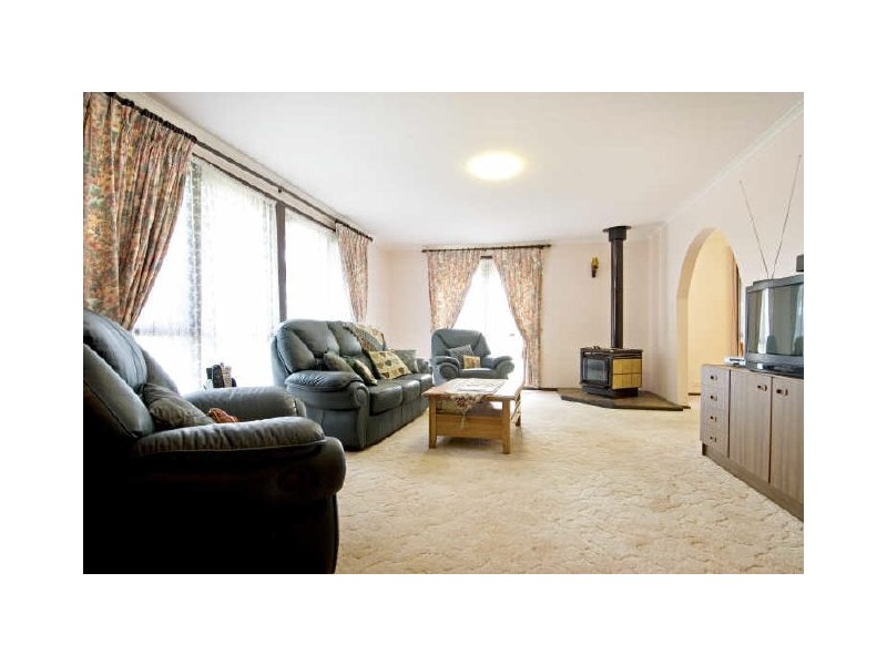 11 Cumpston Place, Macgregor ACT 2615