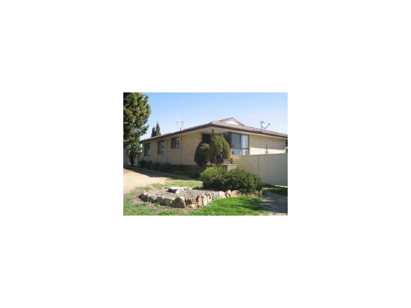 4 Carrodus Street, Fraser ACT 2615