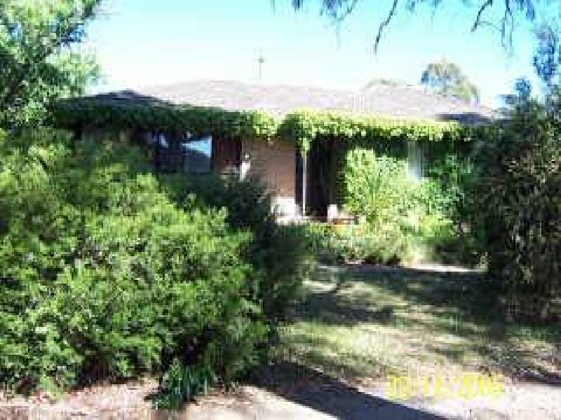 77 Beaurepaire Crescent, Holt ACT 2615