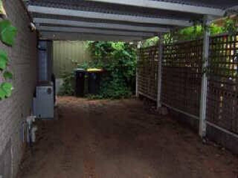 77 Beaurepaire Crescent, Holt ACT 2615