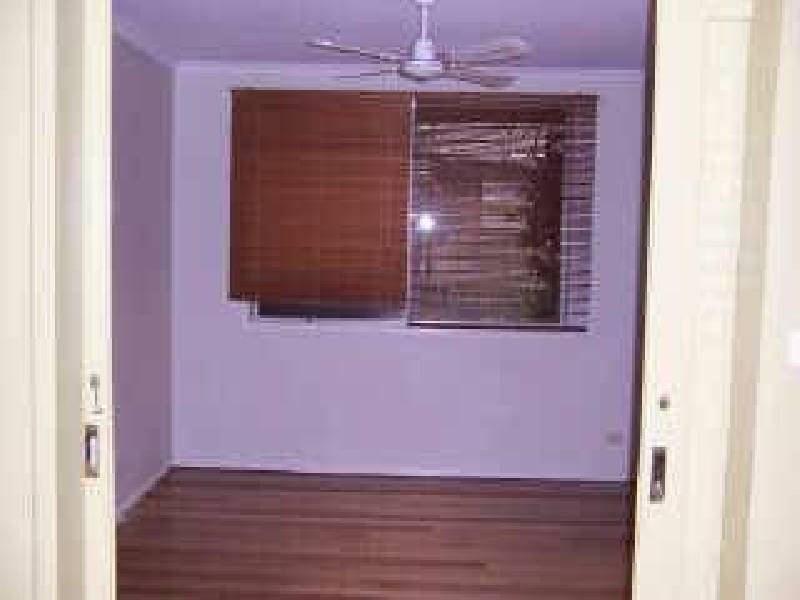 77 Beaurepaire Crescent, Holt ACT 2615