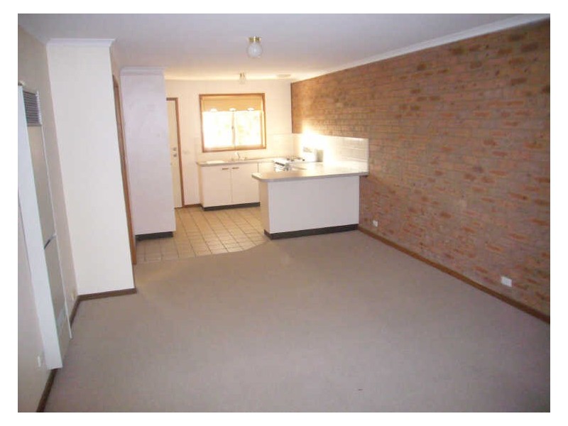 8/24 Beazley Crescent, Calwell ACT 2905