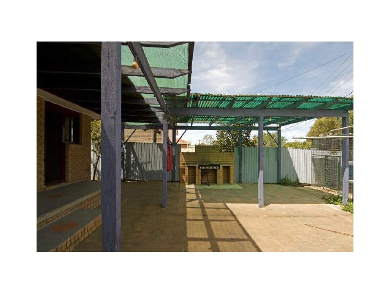 4 Joske Place, Latham ACT 2615