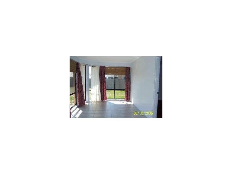 12 Lovely Close, Dunlop ACT 2615