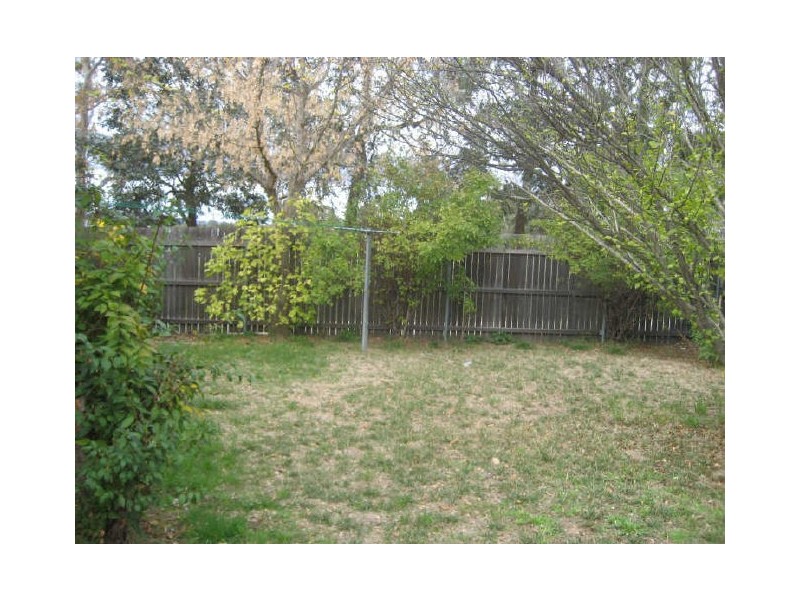16 De Mestre Place, Holt ACT 2615