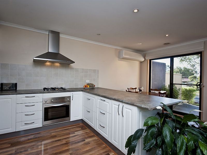 42 Armstrong Crescent, Holt ACT 2615