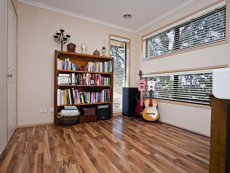42 Armstrong Crescent, Holt ACT 2615