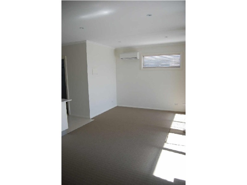 6/24 De Burgh Street, Lyneham ACT 2602