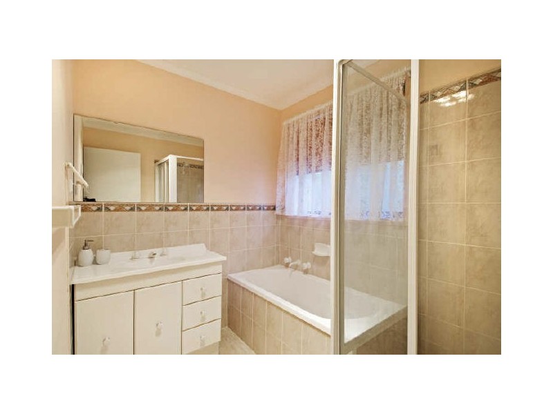 10 Allen Place, Holt ACT 2615