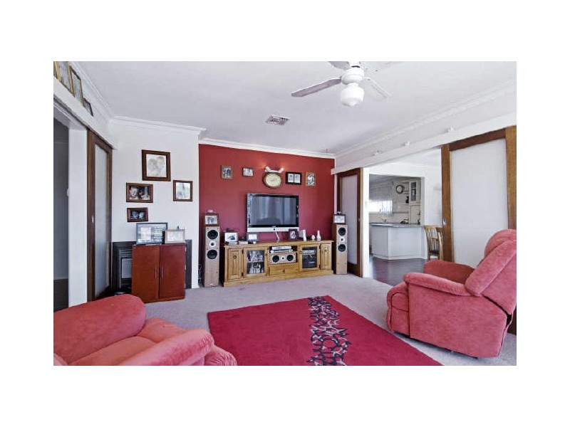 1 Castieau Street, Higgins ACT 2615