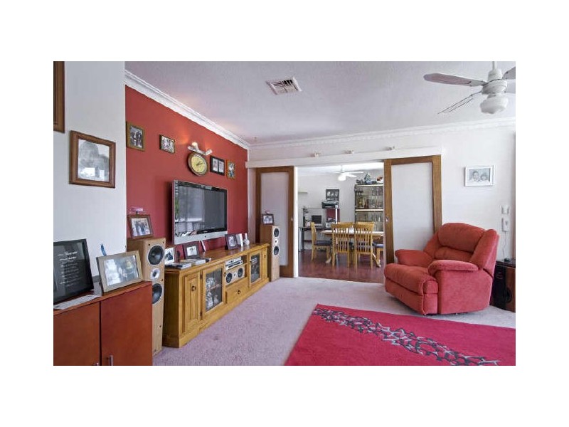 1 Castieau Street, Higgins ACT 2615