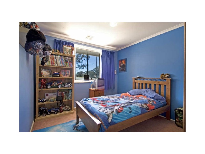 1 Castieau Street, Higgins ACT 2615