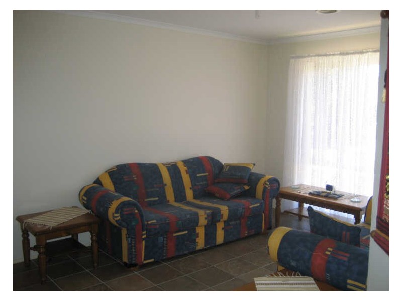 2 Lapsley Street, Dunlop ACT 2615