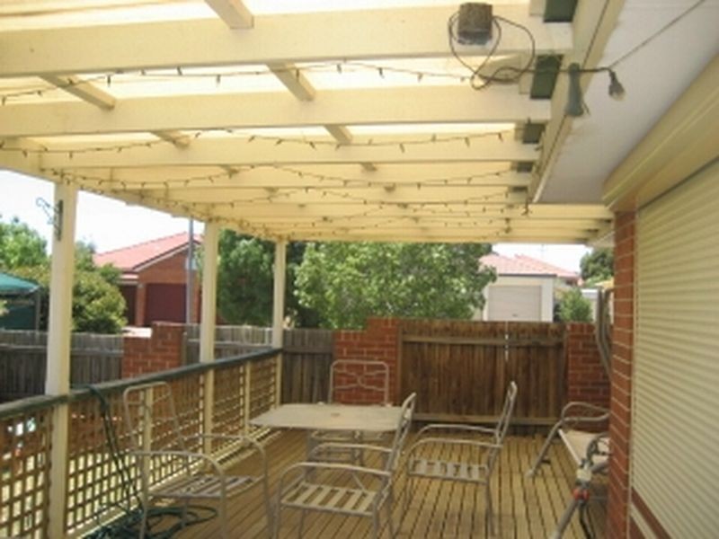 2 Lapsley Street, Dunlop ACT 2615