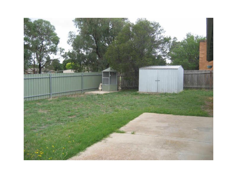 7 Waterfield Place, Charnwood ACT 2615