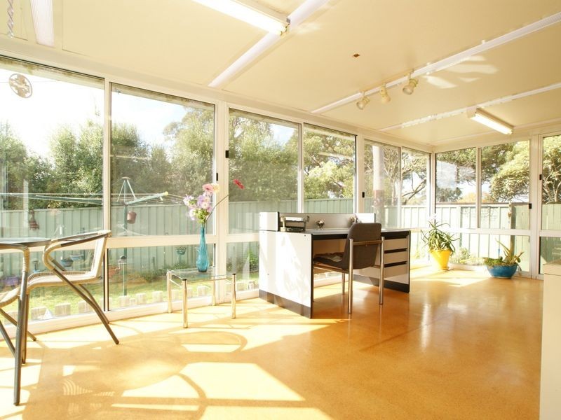 16 Handcock Crescent, Macgregor ACT 2615