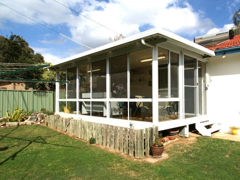 16 Handcock Crescent, Macgregor ACT 2615