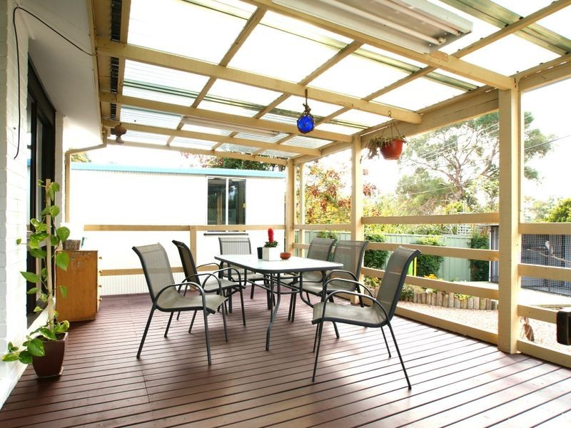 16 Handcock Crescent, Macgregor ACT 2615