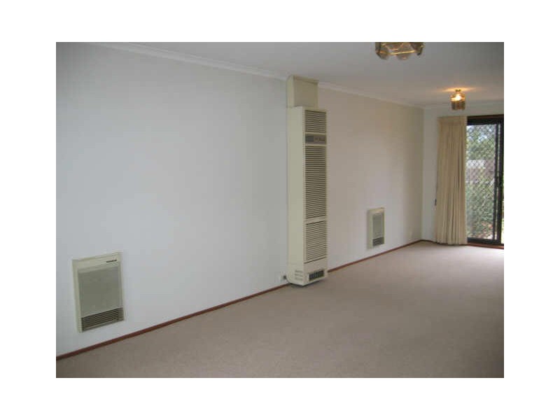 11 Roughley Place, Florey ACT 2615