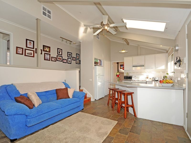 64 Pickworth Street, Holt ACT 2615