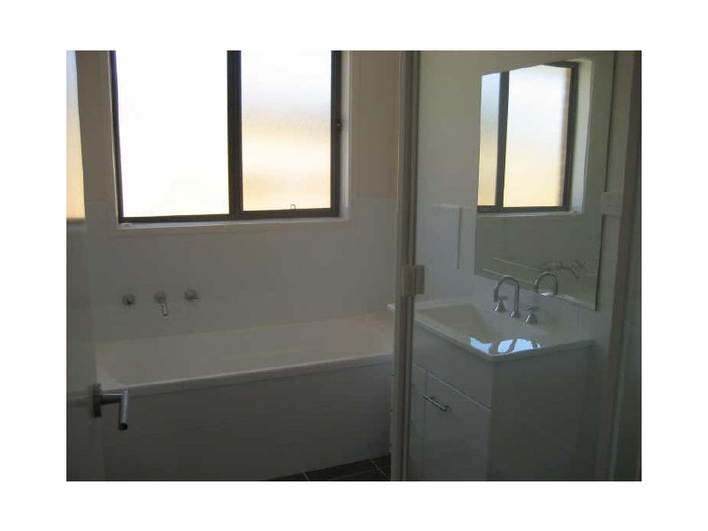 11 Bryan Hudson Street, Macgregor ACT 2615