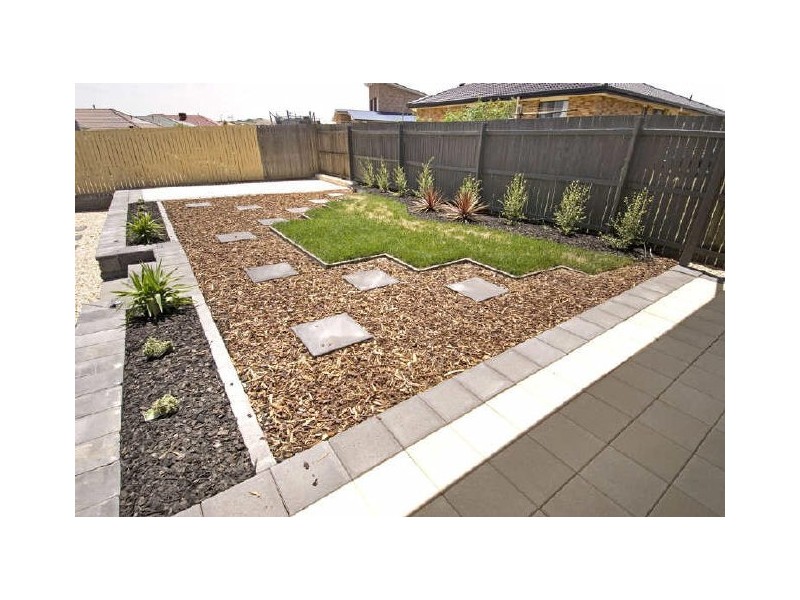 11 Binney Close, Dunlop ACT 2615
