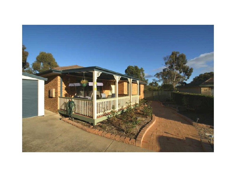 6 Mudie Place, Charnwood ACT 2615