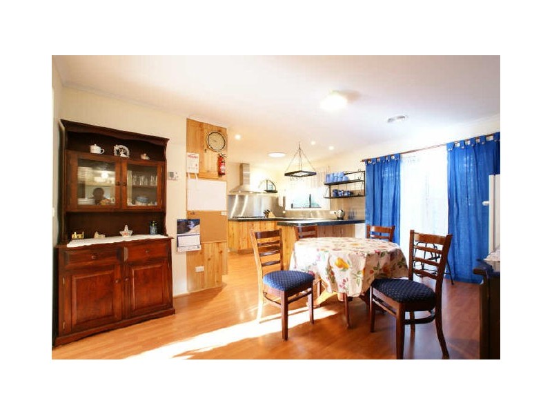 6 Mudie Place, Charnwood ACT 2615
