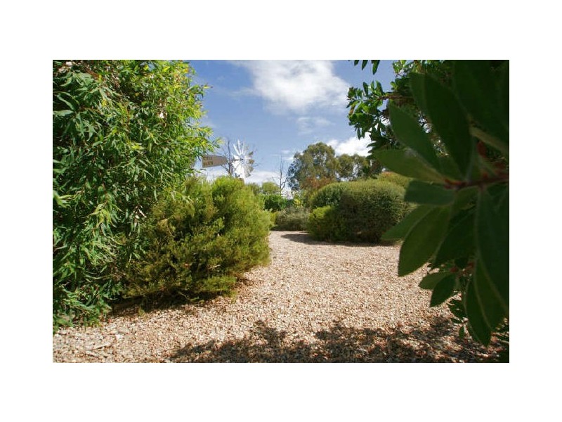 6 Mudie Place, Charnwood ACT 2615