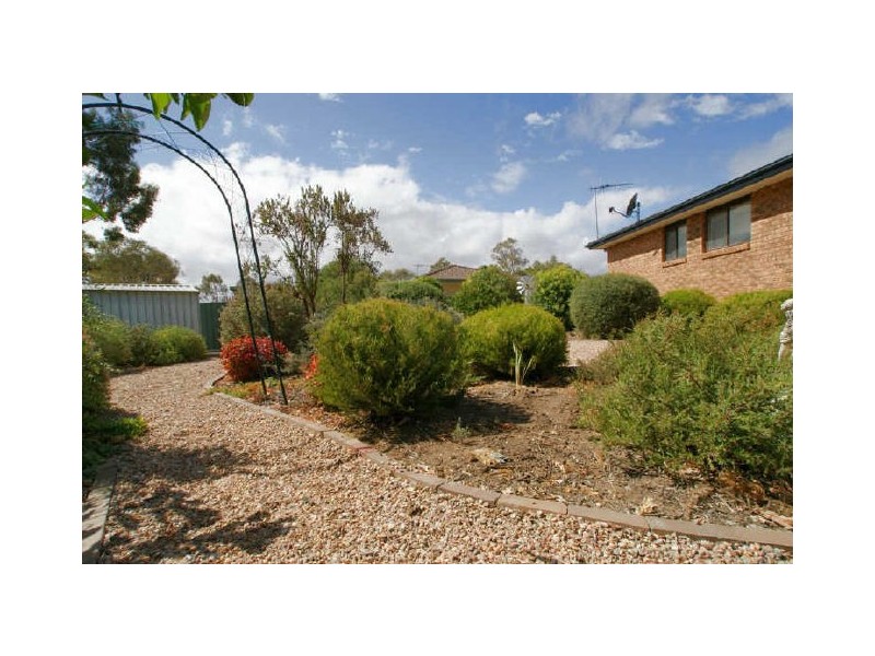 6 Mudie Place, Charnwood ACT 2615
