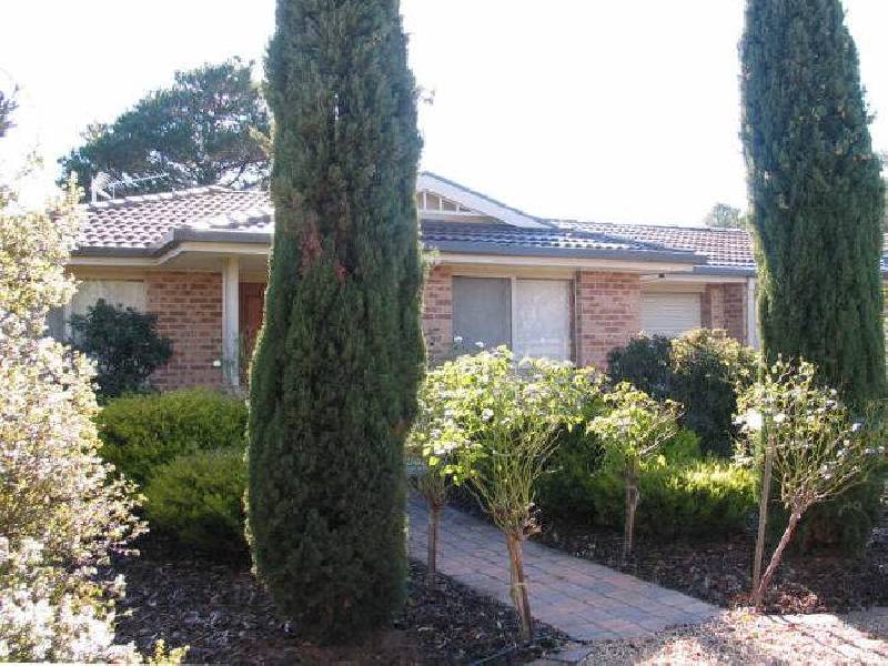 54 Britten Jones Drive, Holt ACT 2615