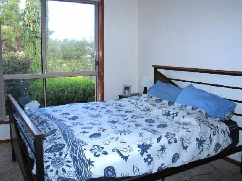 54 Britten Jones Drive, Holt ACT 2615